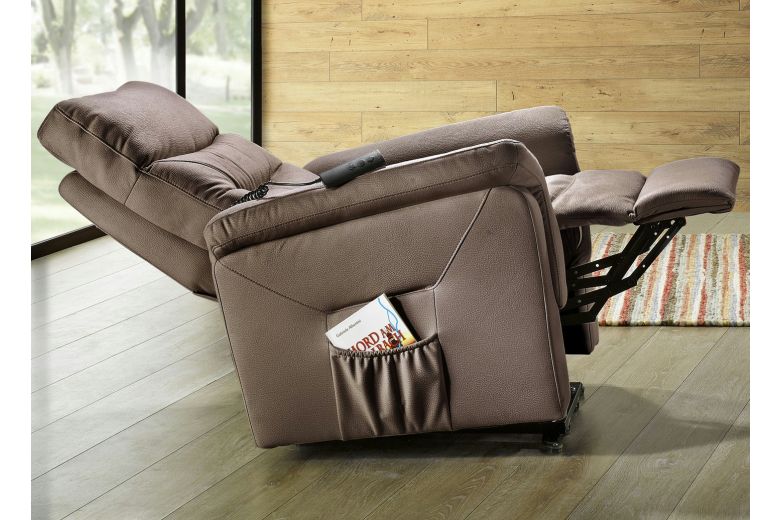 Relax кресло - Relaxing chair with massage function and stand-up aid