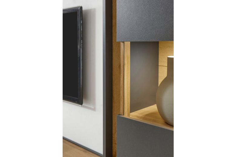 Display case - City