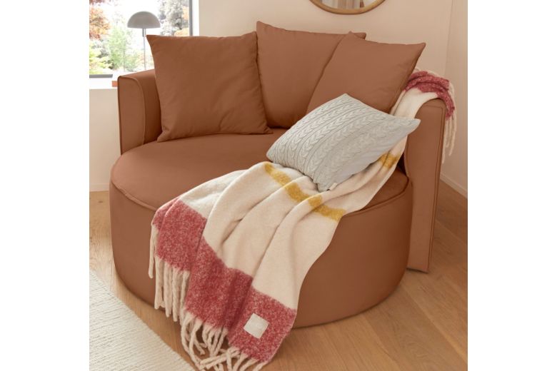 Armchair - Isalie Love Chair