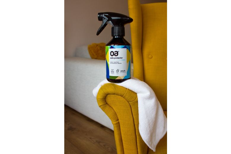 OA - Sofa protector 250ml (mitruma un netīrumu atgrūšanas līdzeklis) OA - Sofa protector 250ml (mitruma un netīrumu atgrūšanas līdzeklis)