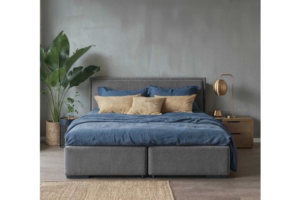 Boxspring bed 200x200 - Nord (With storage box)